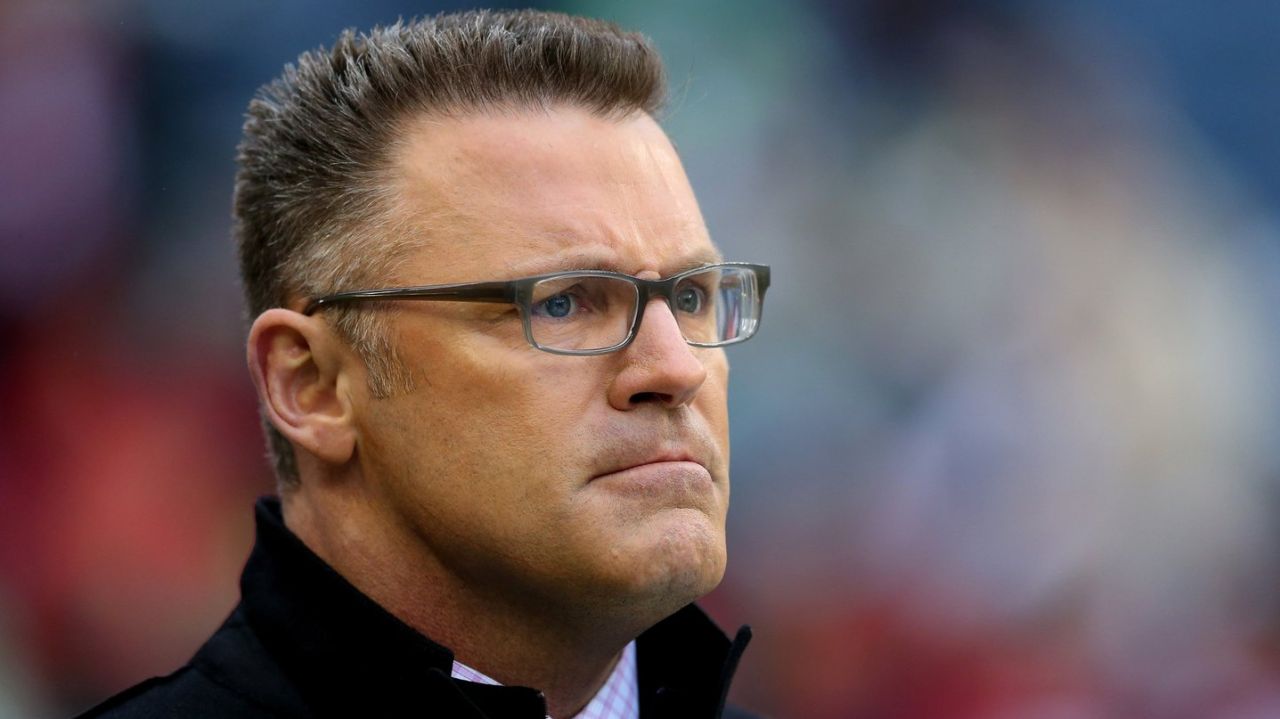 Howie Long Biography; Net Worth, Age, Teri Hatcher, Sons And Wife Diane ...