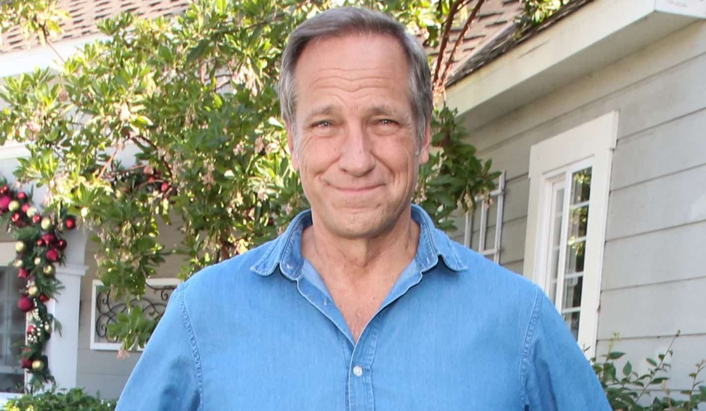 Rowe he mike married is Mike Rowe