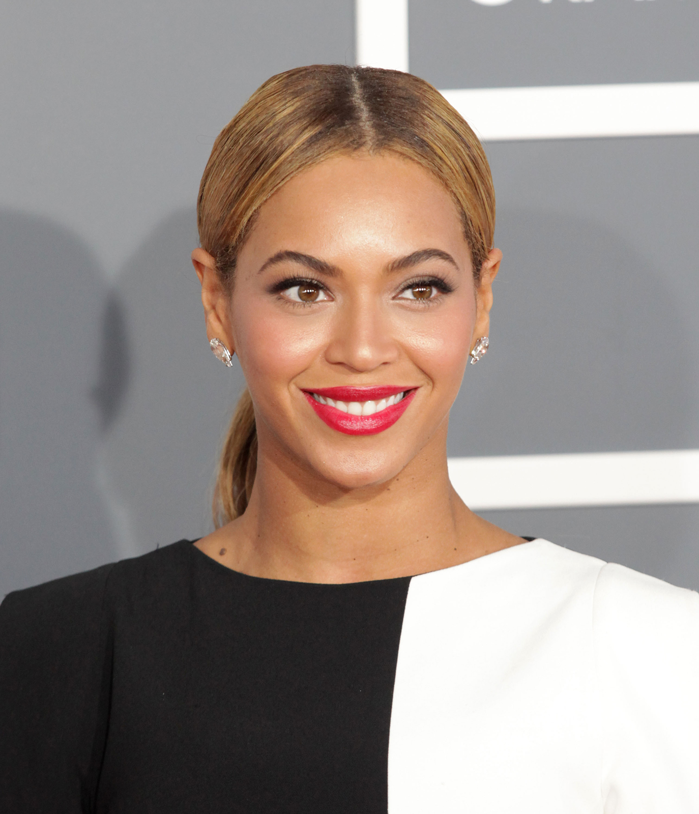 Beyoncé Biography; Net Worth, Age, Height, Songs, Twins, Album And ...