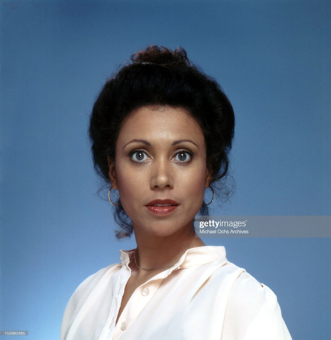 Denise Nicholas Biography; Net Worth, Sister, Height, Family, Movies ...