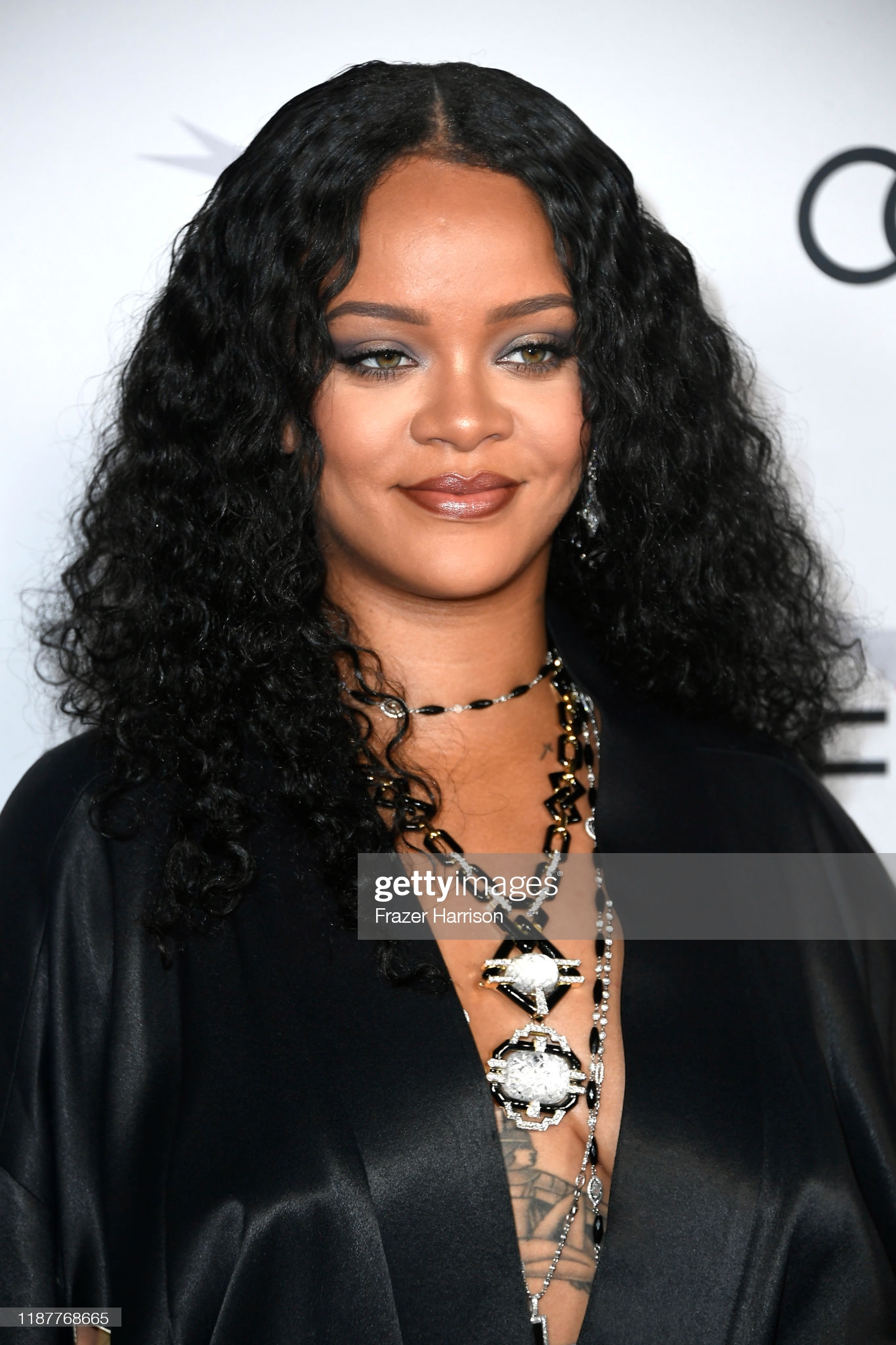 Rihanna Biography; Net Worth, Age, Real Name, Daughter And Songs - ABTC