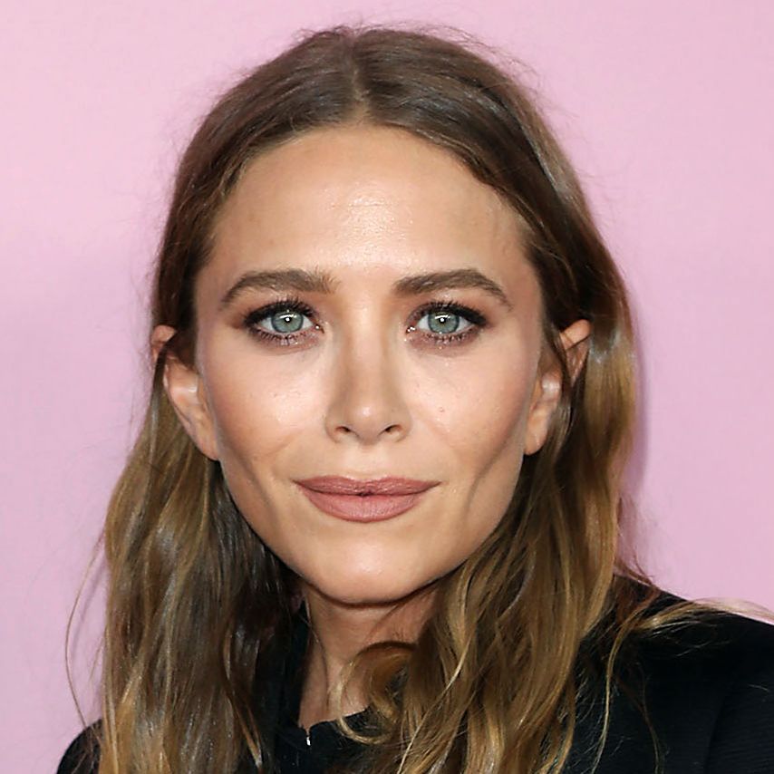 Mary-Kate Olsen Biography; Net Worth, Age, Height, Siblings, Books ...