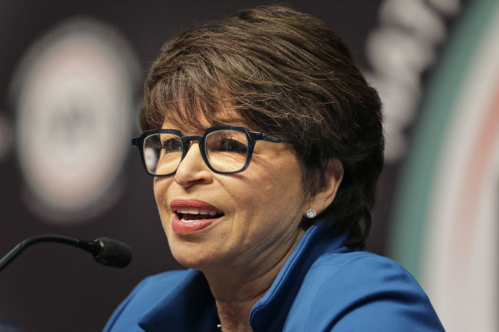 Valerie Jarrett Biography; Net Worth, Age, Daughter, Parents And ...