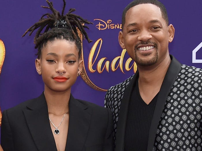 Watch Will Smith’s Daughter, Willow Smith, Shave Her Hair On Stage ...