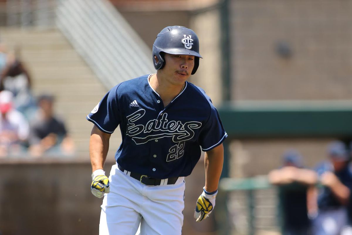 Keston Hiura gets haircut to honor mother battling cancer National