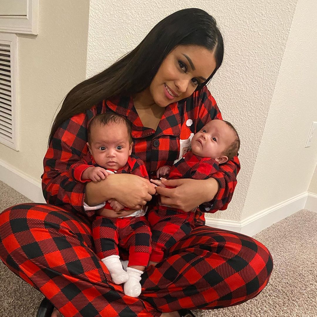 Who Is Orlando Arcia's Wife Elena? Meet Orlando Arcia's Twin Daughters in  2023