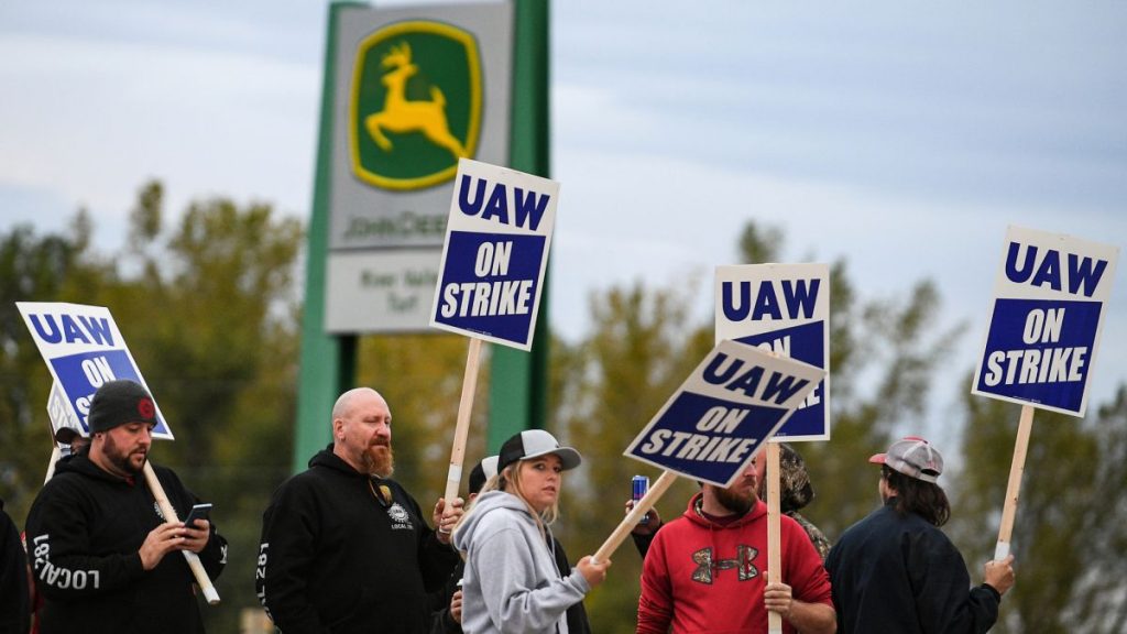 why-did-john-deere-employees-go-on-strike-abtc