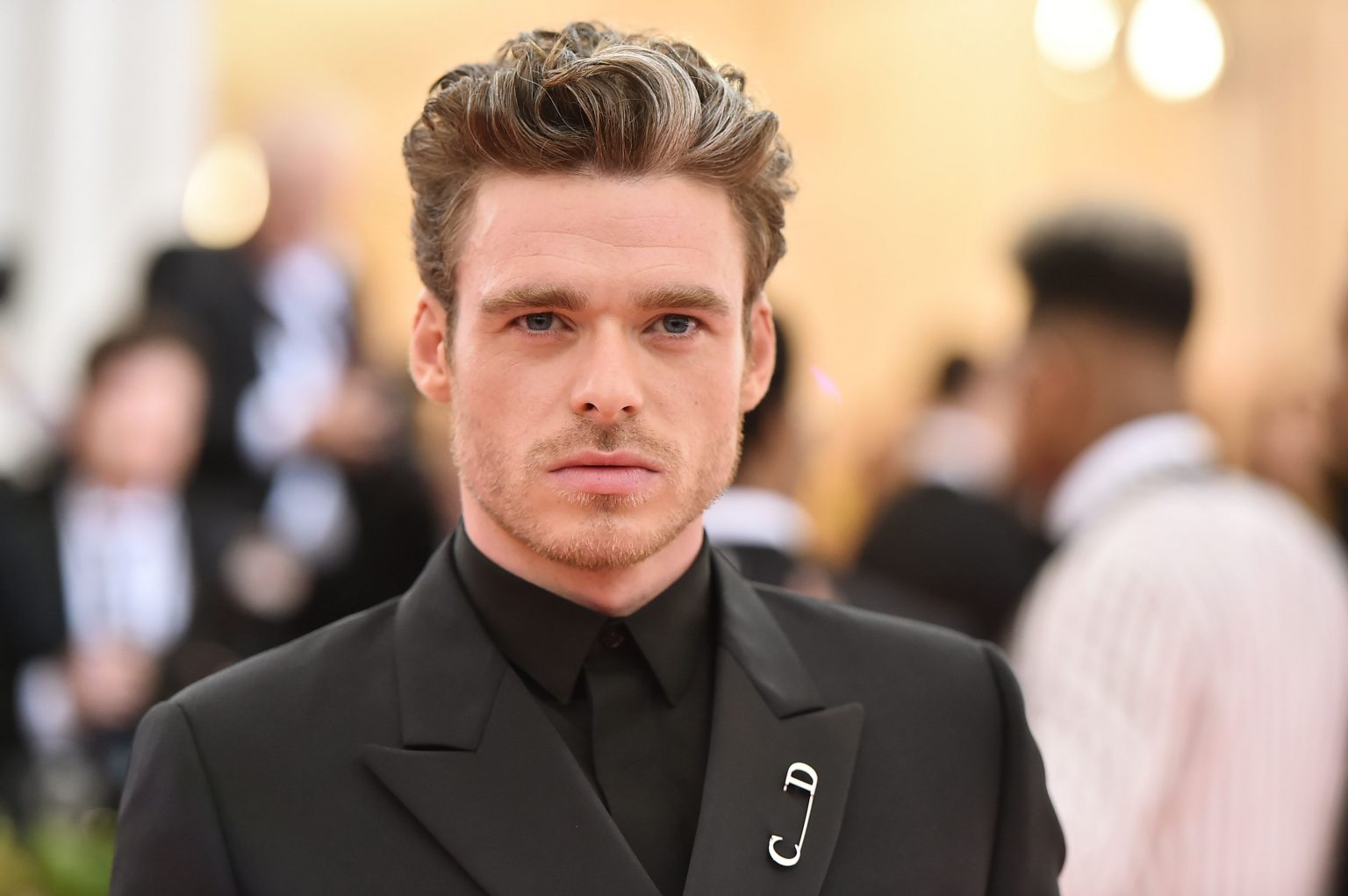 Richard Madden Net Worth, Age, Awards, Movies, Height, James Bond ABTC