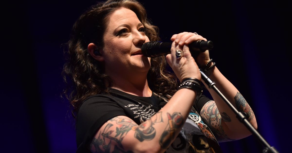 Ashley McBryde Husband: Is Ashley McBride still married? Where is ...