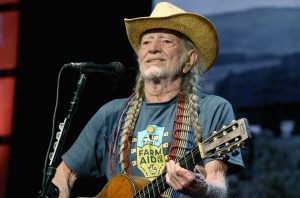 Willie Nelson Daughter: Amy Lee Nelson Age, Net Worth, Wikipedia ...