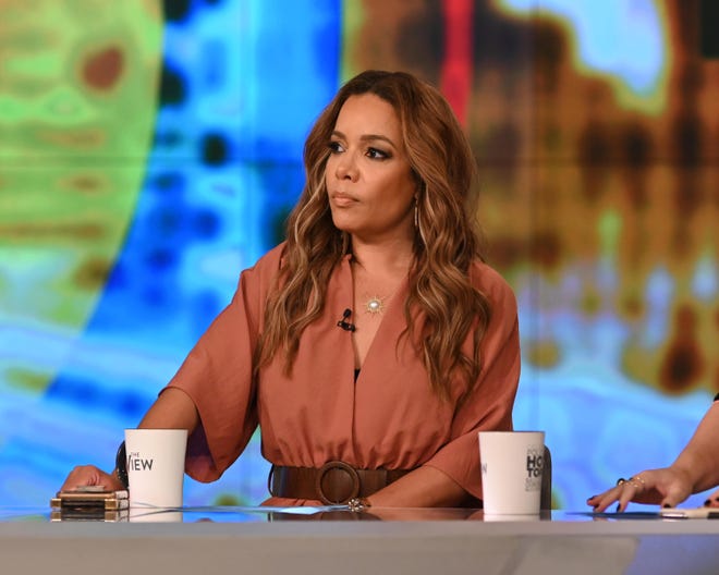 Sunny Hostin Ethnicity, Salary On The View, Age, Net Worth, Instagram ...