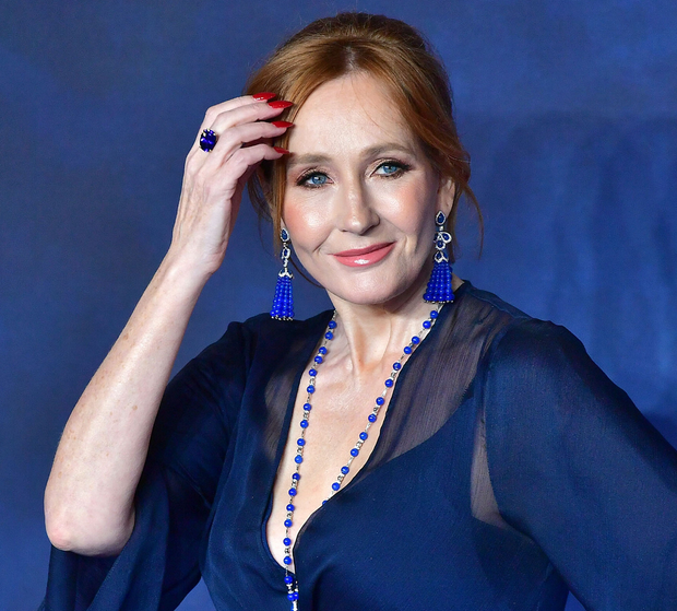 J.K Rowling Full Name, Wikipedia, Facts, Biography, Childhood, Family