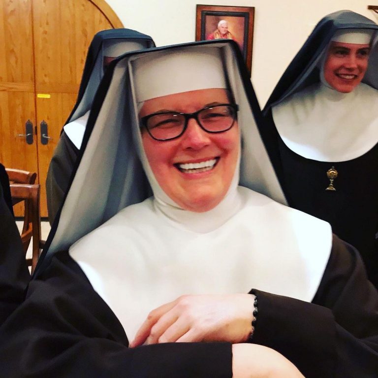 What is the difference between Anglican nuns and Catholic nuns? - ABTC