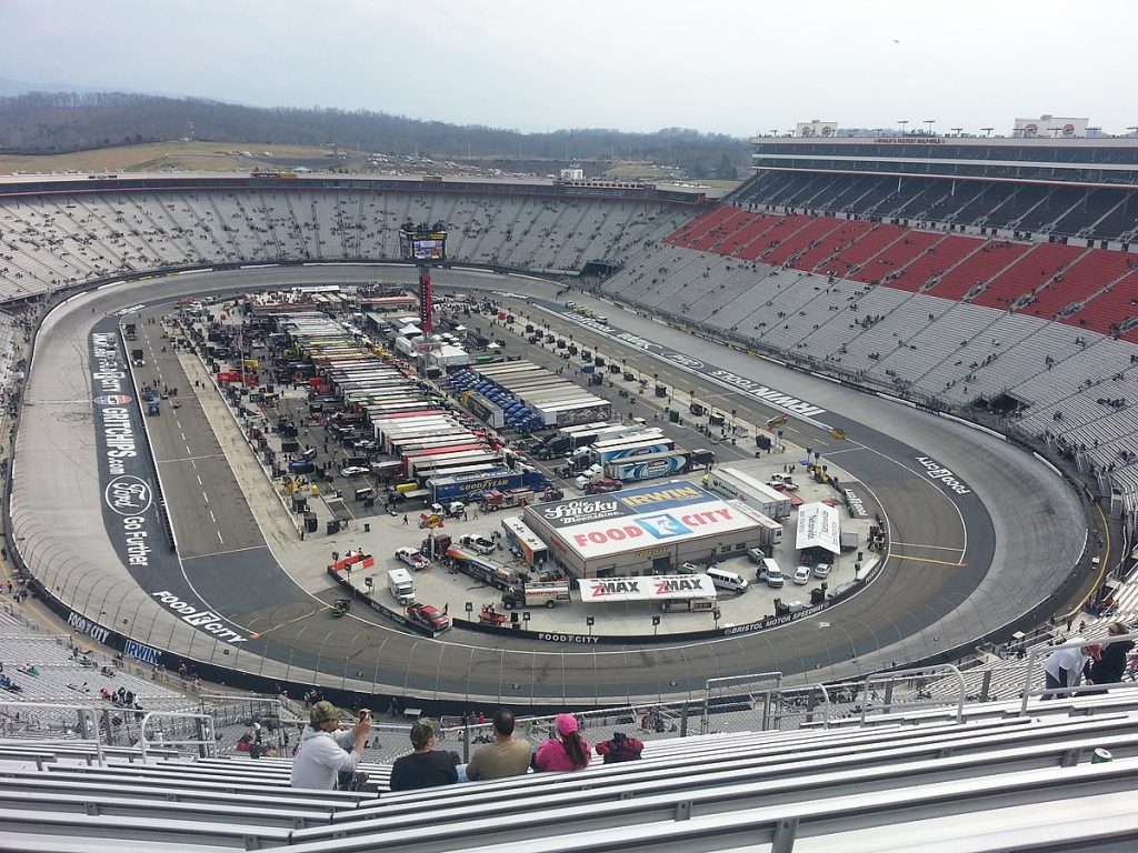 Is Bristol the smallest NASCAR track? - ABTC