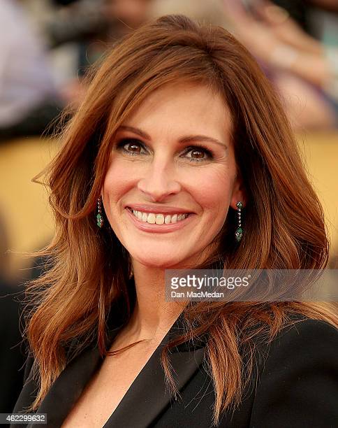 Julia Roberts Net Worth, Religion, Ethnicity, New Movie, Height - ABTC