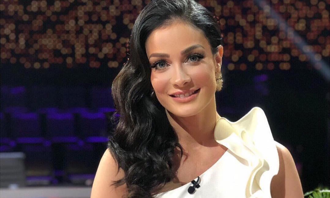 Dayanara Torres New Husband, Kids, Age, Instagram ABTC