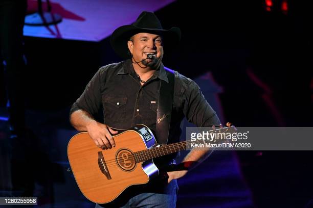 Garth Brooks Net Worth: How Much Is Garth Brooks Worth Right Now? - ABTC