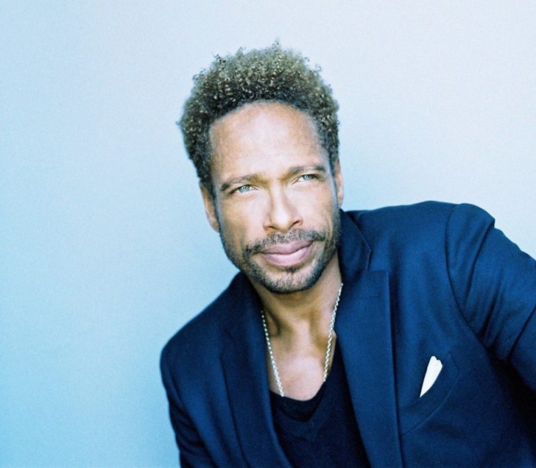 What color are Gary Dourdan eyes? What TV show is Gary Dourdan in? Why