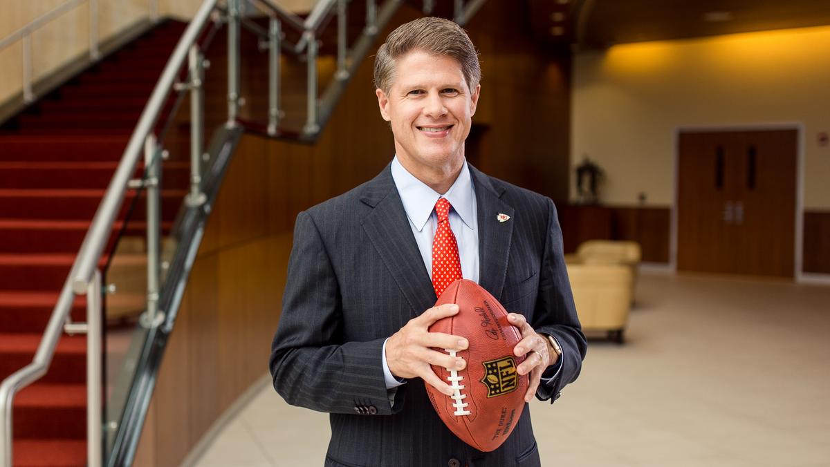 Clark Hunt - Wikipedia