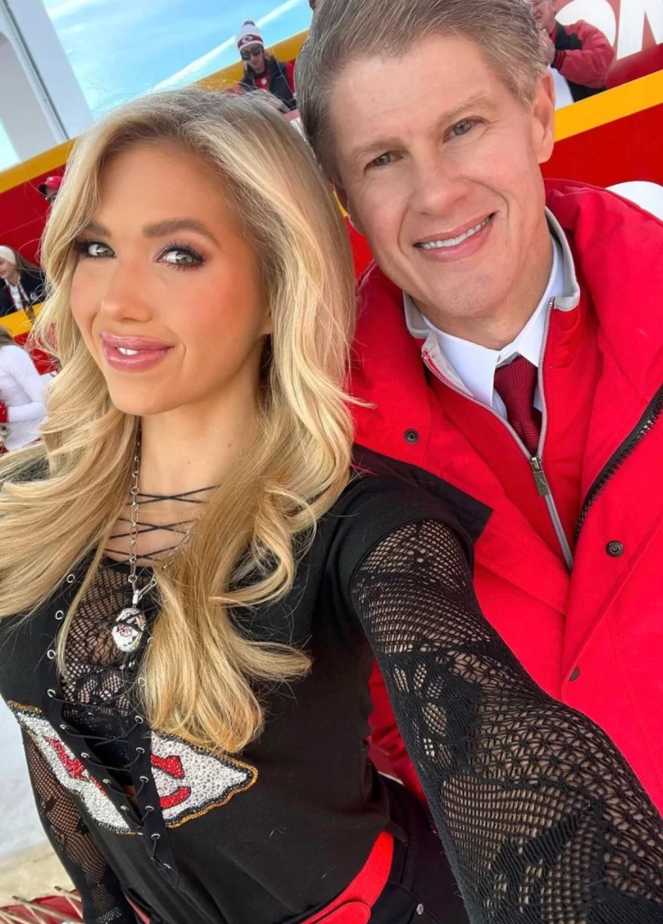 What is the Net Worth of Kansas City Chiefs heiress Gracie Hunt? All about  Gracie Hunt's Net Worth