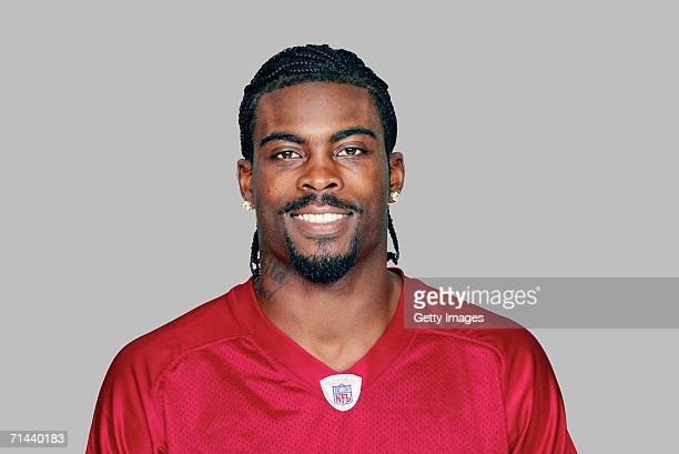 File:Michael Vick, November 2006 (527).jpg - Wikipedia