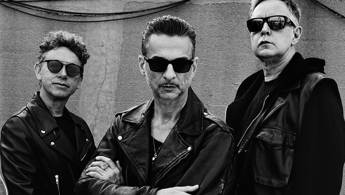 What Does Depeche Mean In French