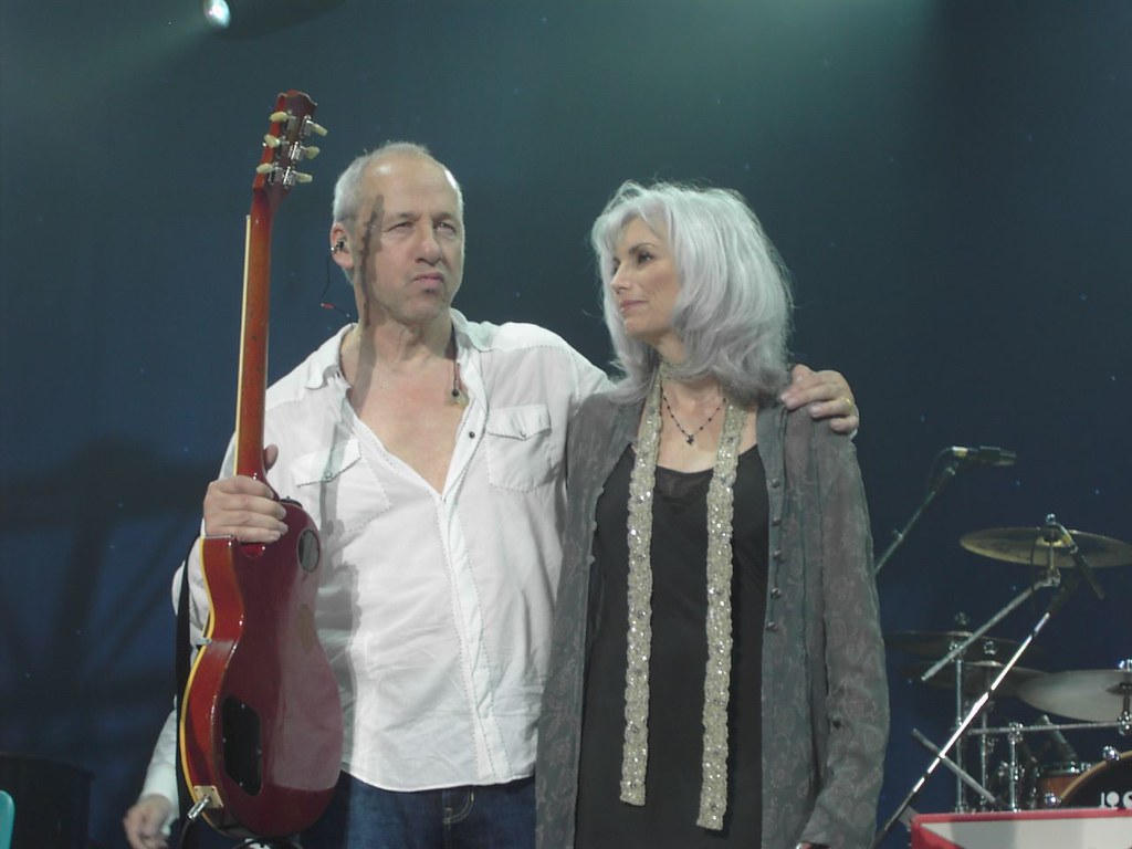 Did Mark Knopfler Have A Relationship With Emmylou Harris? - ABTC