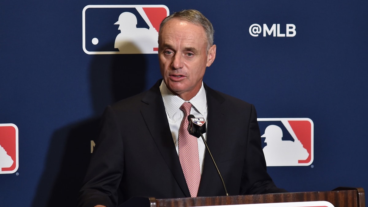 Rob Manfred Age, Height, Weight, Nationality, Education - ABTC