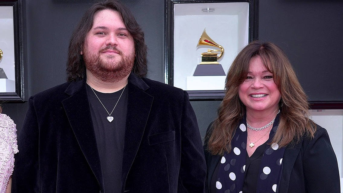 Valerie Bertinelli Son: Who Is Wolfgang Van Halen? - ABTC