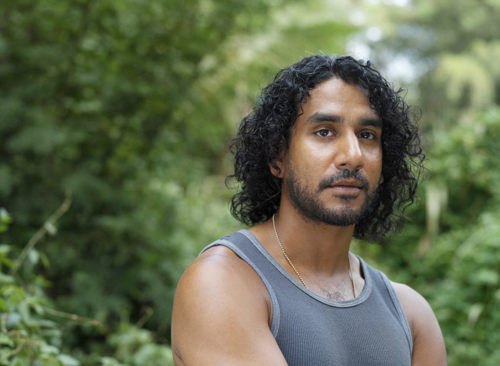 How old was Naveen Andrews in Lost? - ABTC