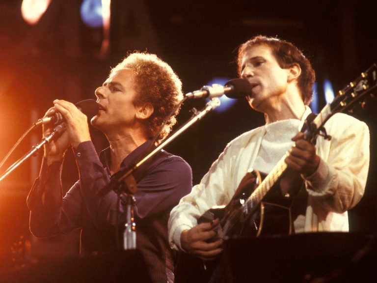 what is the simon and garfunkel story tour