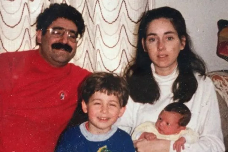 Joe Trohman Parents: Meet His Mother And Father - Abtc