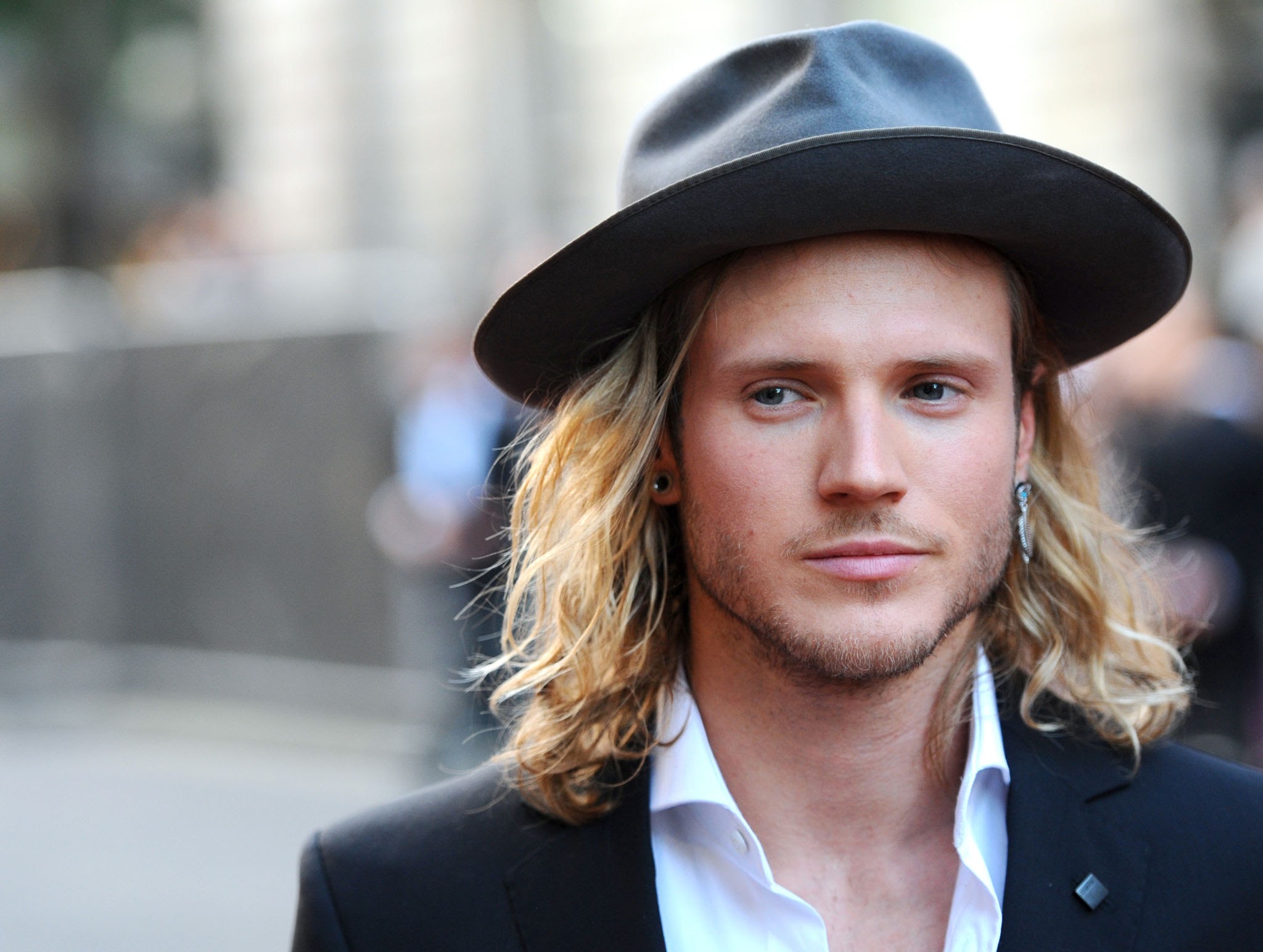 Dougie Poynter Bio, Movies And TV Shows, McFly Members, Age, Height ...