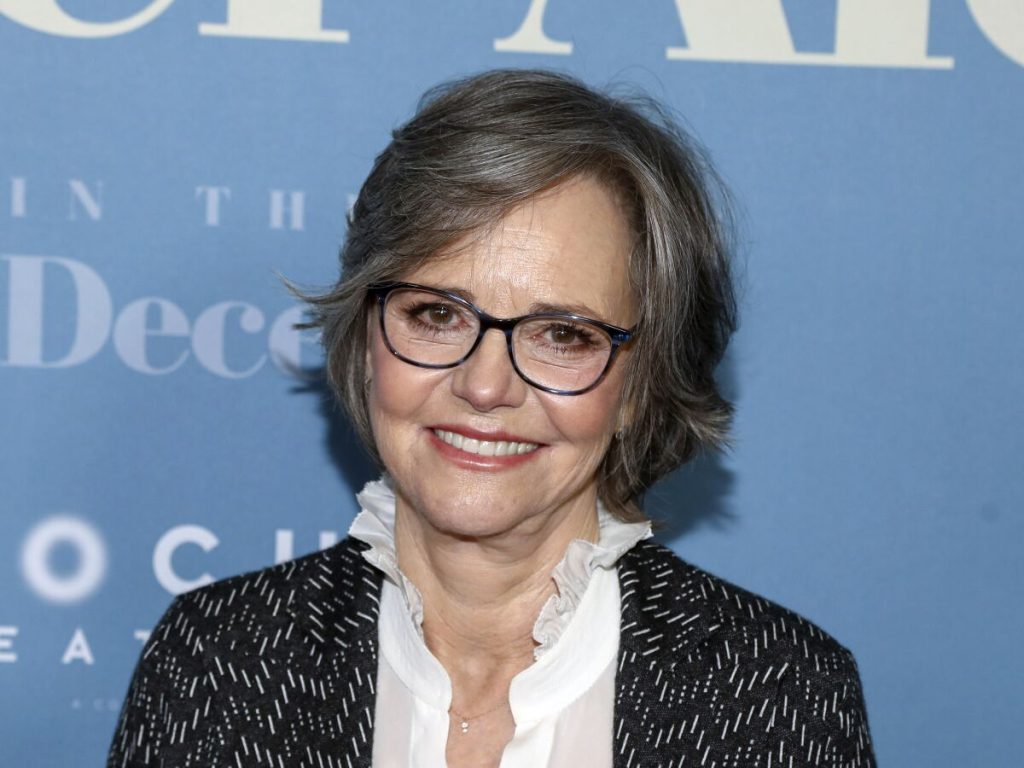 What nationality is Sally Fields? Does Sally Field have biological