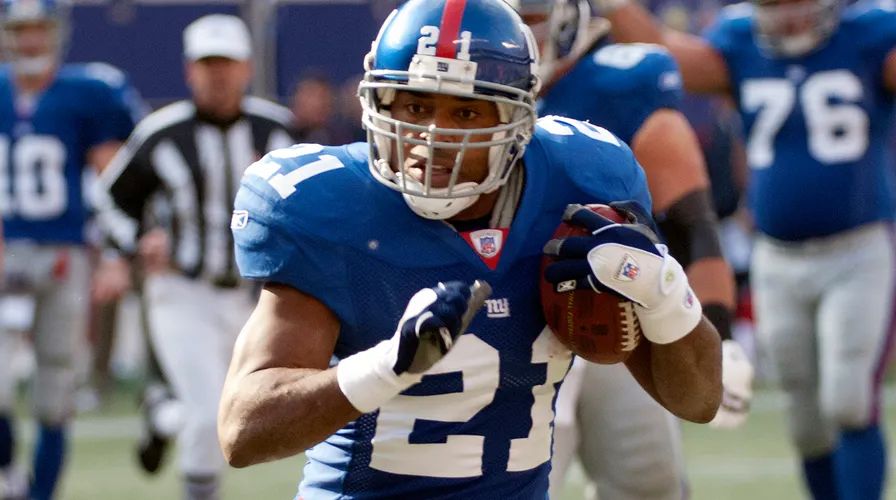 What is Tiki Barber famous for? Is Tiki Barber a NFL Hall of Famer? - ABTC