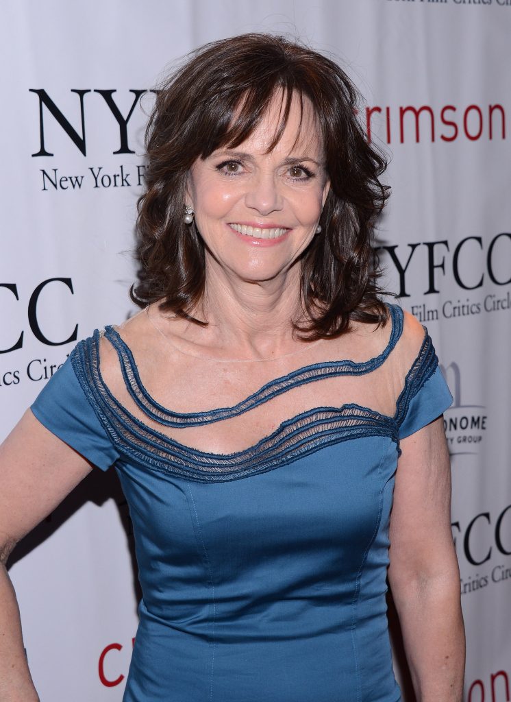 Richard Dryden Field: Who is Sally Field's father? - ABTC