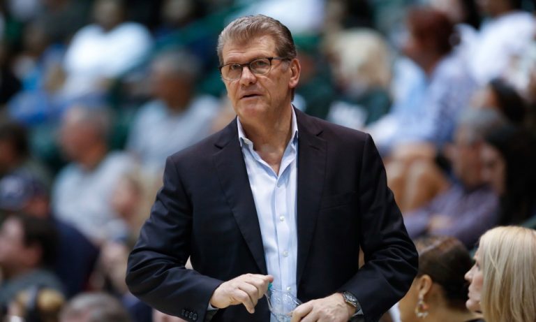 Geno Auriemma wife: Who is Kathy Auriemma? - ABTC