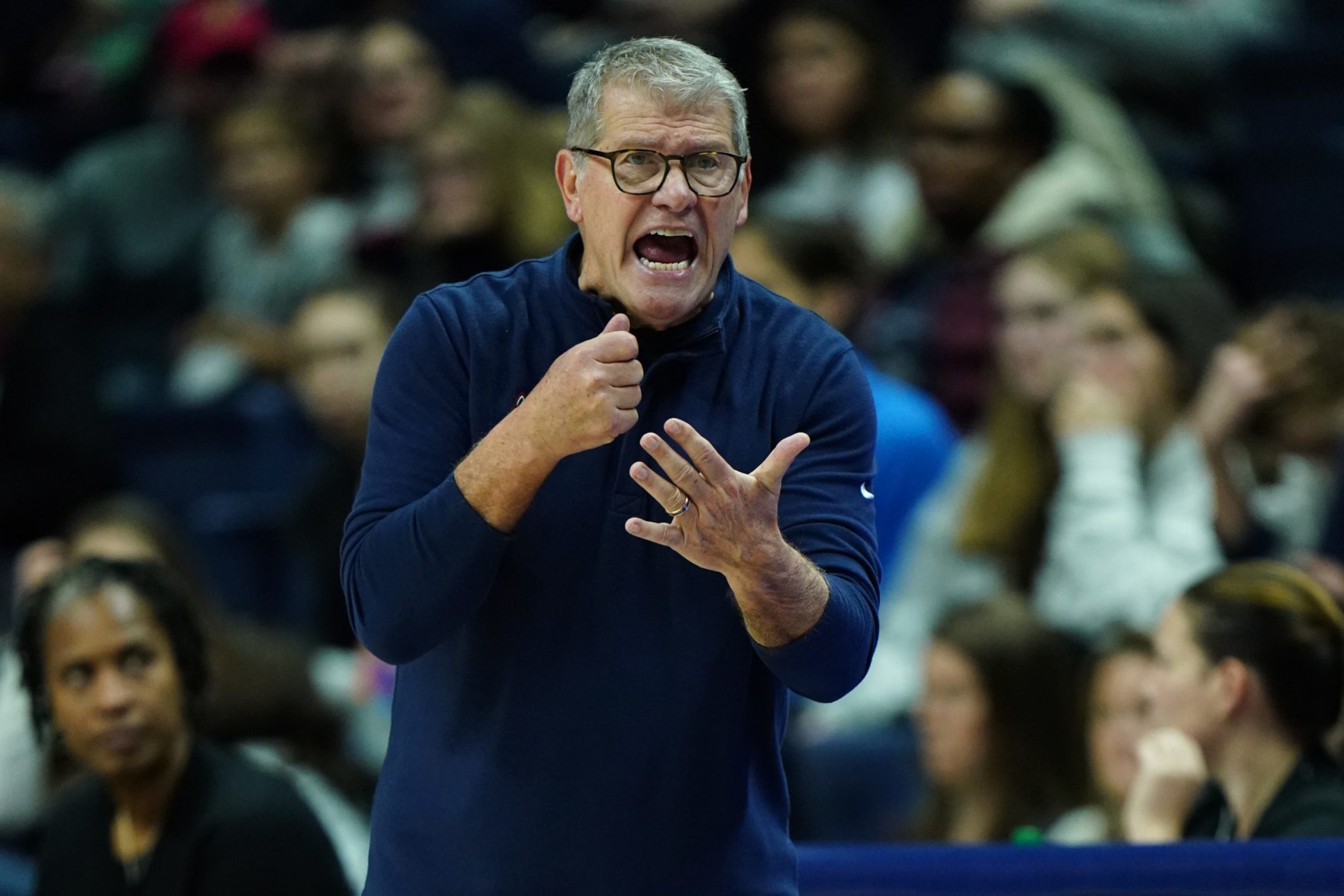 Geno Auriemma Bio; Age, Height, Weight, Family, Education, Stats ...