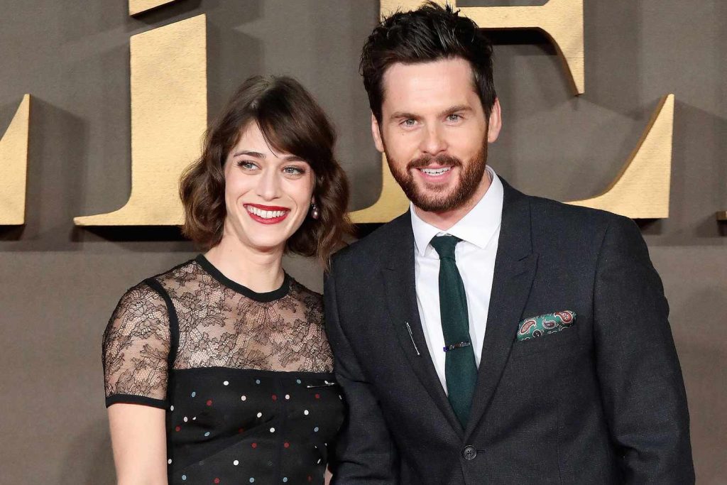 Tom Riley: Who Is Lizzy Caplan‘s Husband? - ABTC