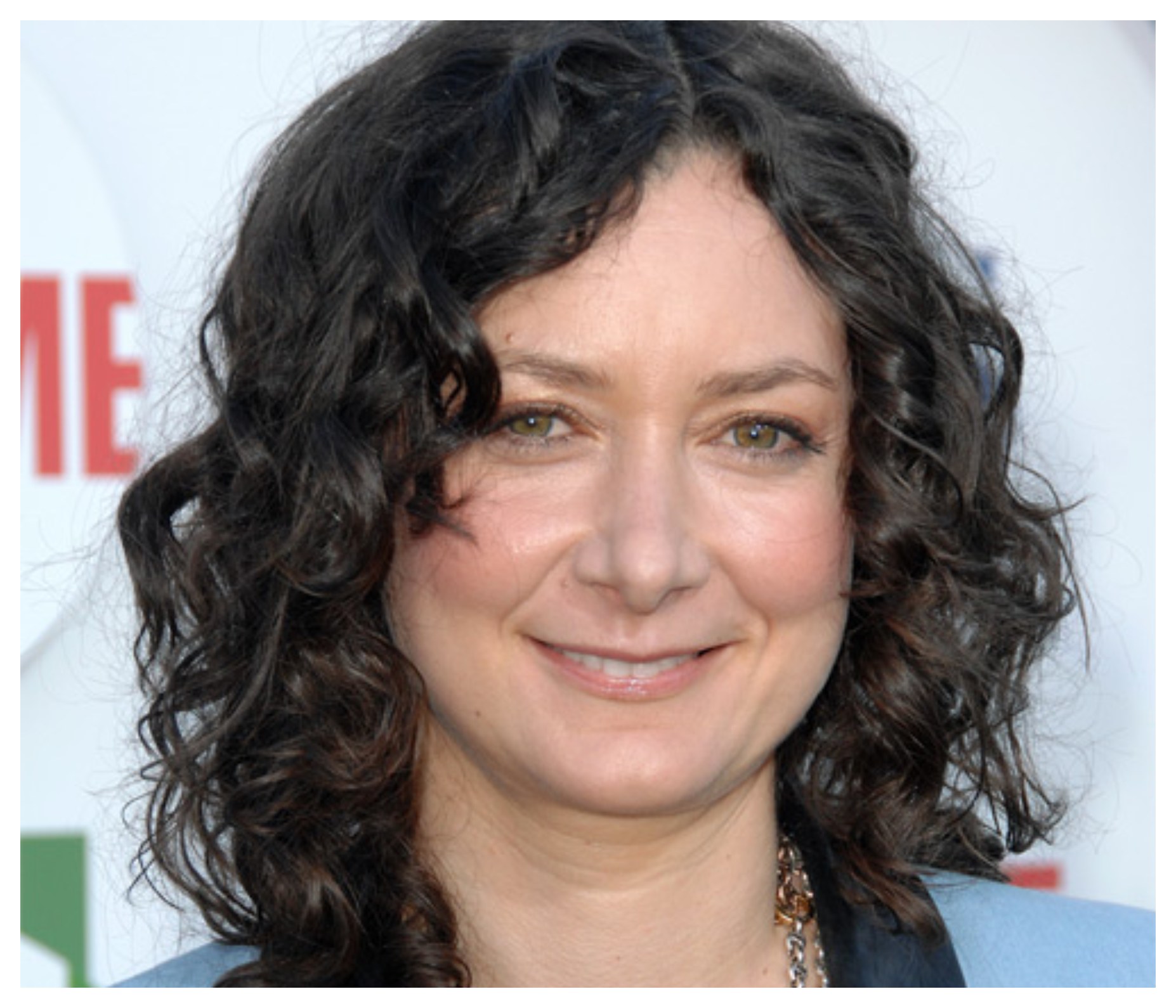 Sara Gilbert Net Worth How Rich Is Sara Gilbert Abtc