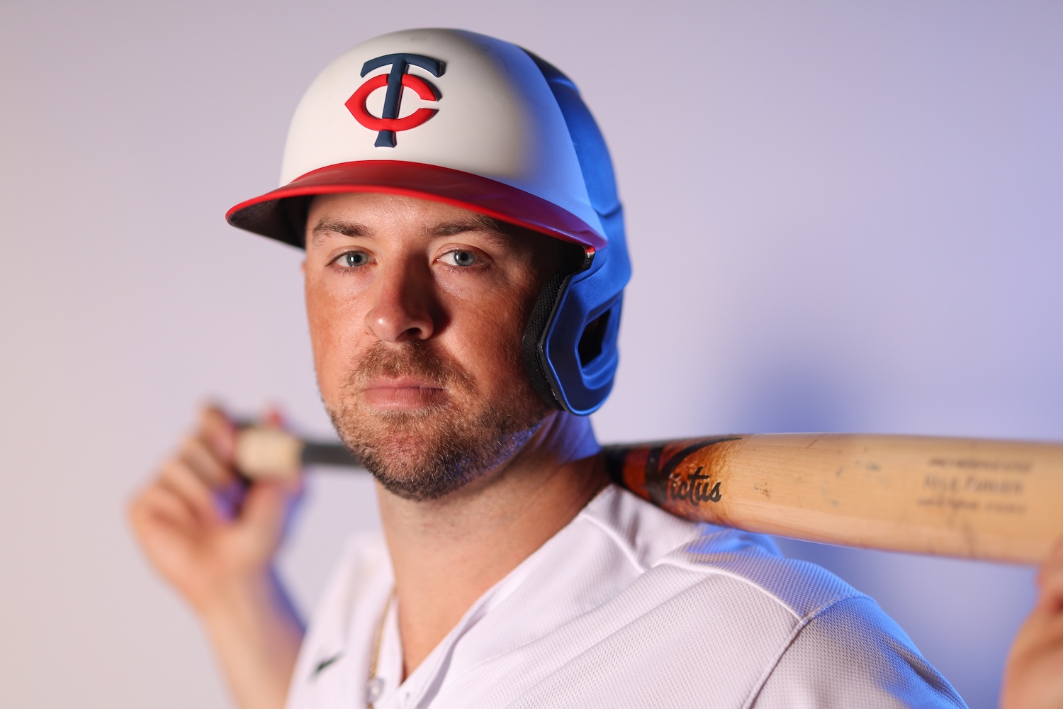 Kyle Farmer Bio: Trade, Contract, Home Runs, Family, Age, Height - ABTC