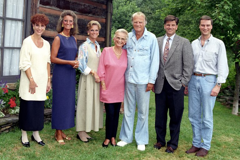 Billy Graham Children Meet Franklin, Anne, Ned, Gigi and Ruth Graham