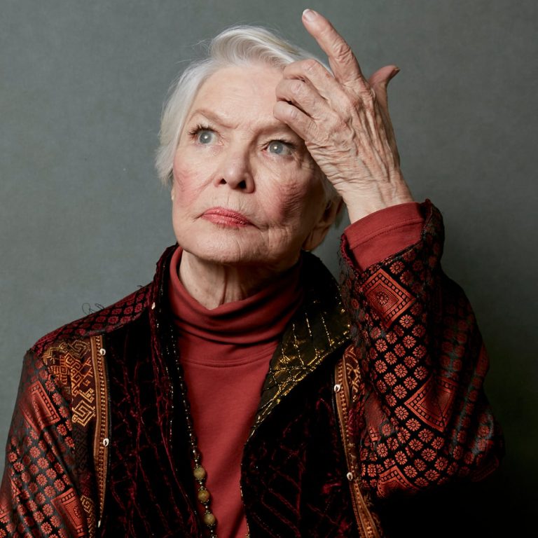 What year did Ellen Burstyn win best actress? Who did Ellen Burstyn ...