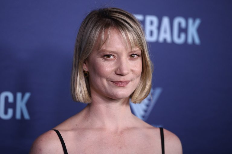 Why did Mia Wasikowska leave Hollywood? - ABTC