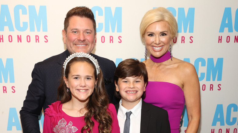 Jay DeMarcus children: How old are Jay DeMarcus kids? - ABTC