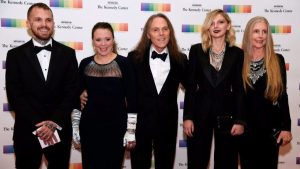 Jean Cromie: Who Is Timothy B. Schmit‘s Wife? - ABTC