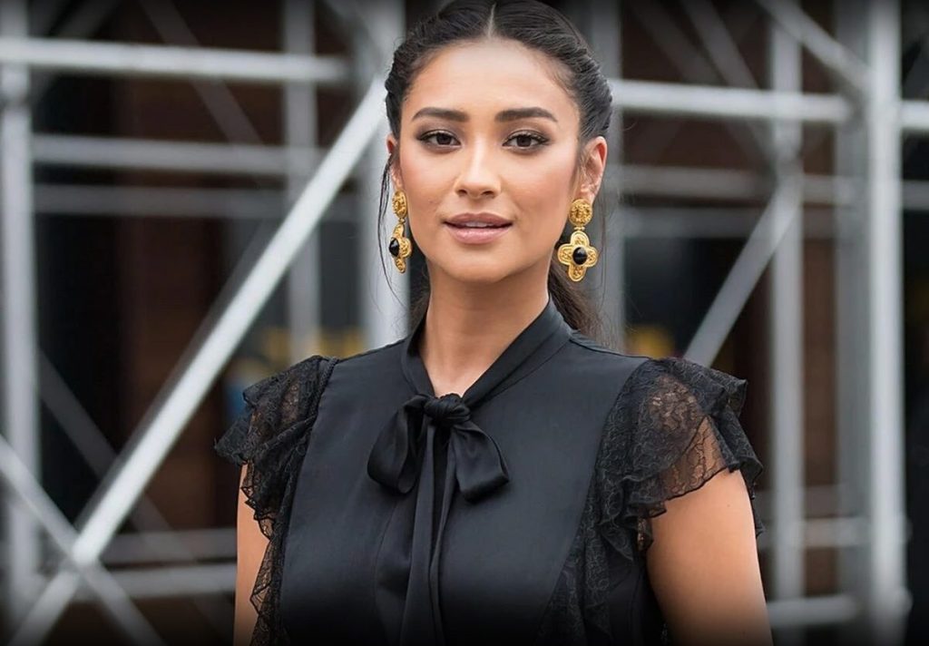 Shay Mitchell Net Worth ABTC