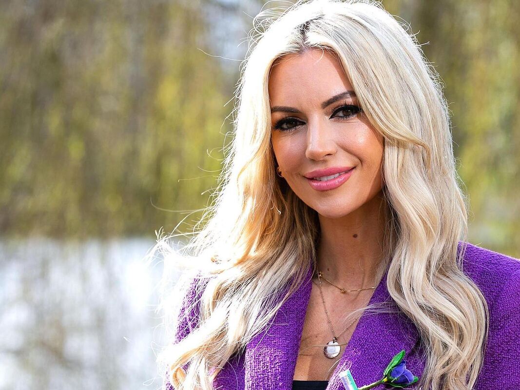 Rosanna Davison Net Worth: How rich is Rosanna Davison? - ABTC