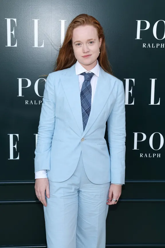 Liv Hewson Age, Pronouns, Movies and tv shows, Height, Instagram - ABTC