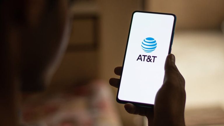 can i change my cell phone number with at&t